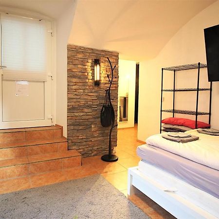Xxx Fully Equipped Apartment Near Main Station! Wurzburg Bagian luar foto
