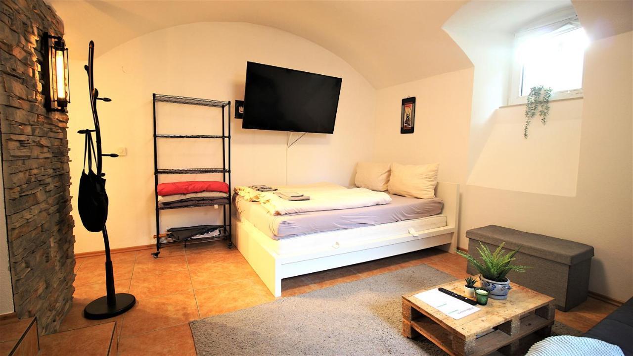 Xxx Fully Equipped Apartment Near Main Station! Wurzburg Bagian luar foto